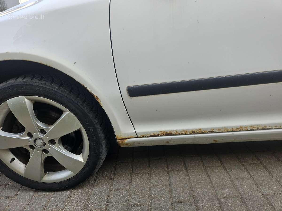 Skoda Octavia - nuotraukos Nr. 10