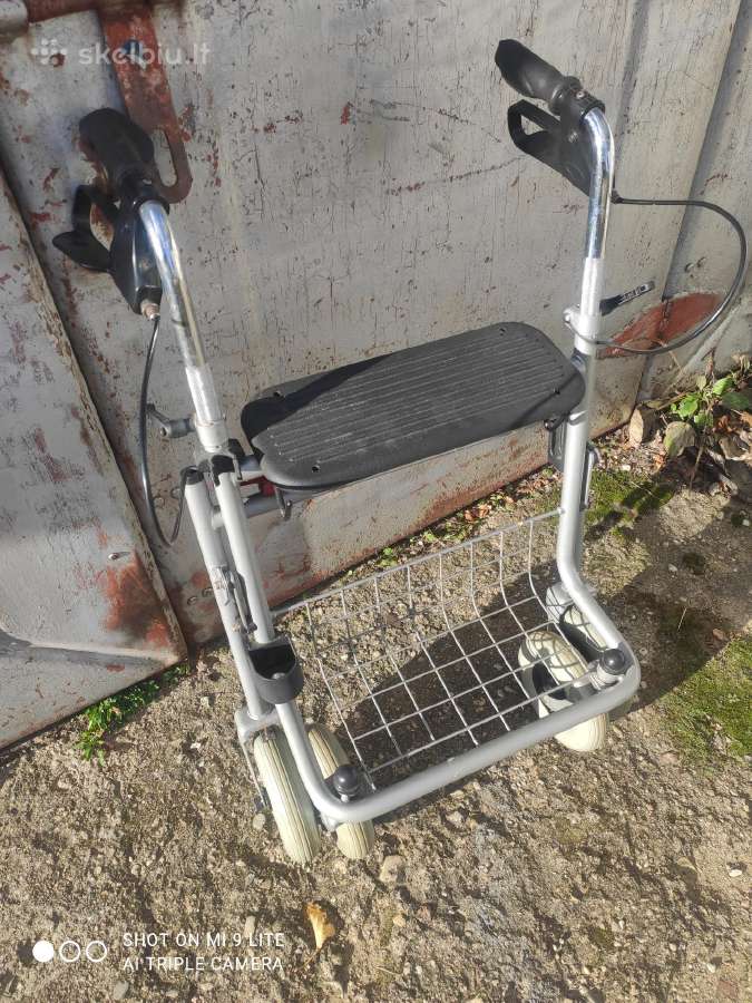 Vaikstyne senjorams ar sunkiau judantiems. - nuotraukos Nr. 2