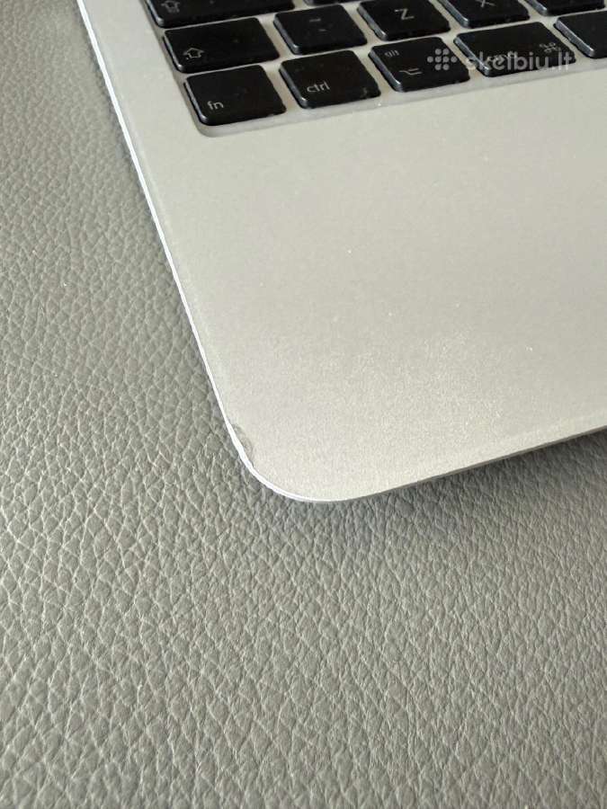 MacBook Air (11-inch, Late 2010) - nuotraukos Nr. 5