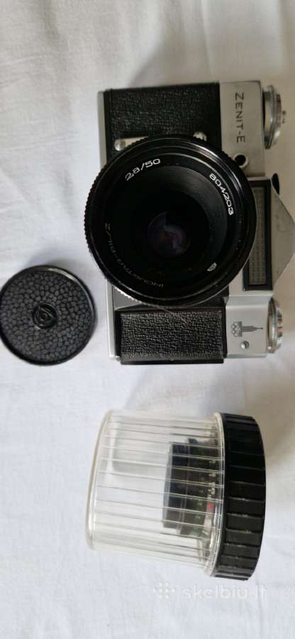 Fotoaparatas Zenit E su blykste bei pakroveju - nuotraukos Nr. 6