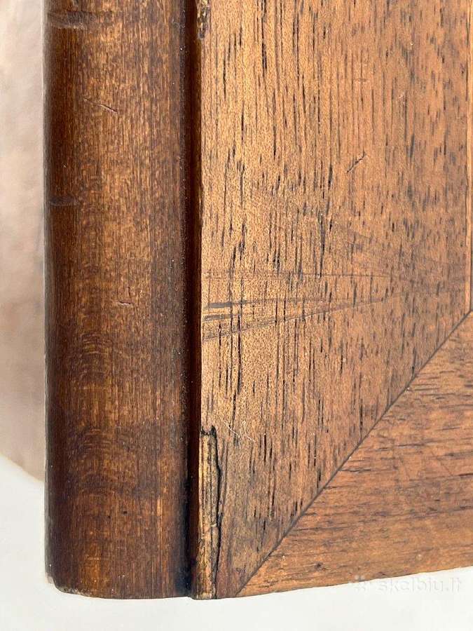 Chippendale stiliaus riešutmedžio spintelė - nuotraukos Nr. 14