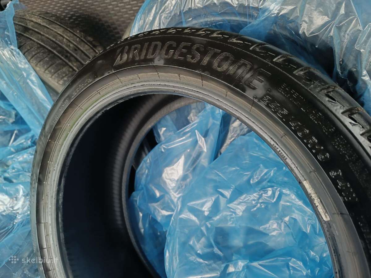 Bridgestone 245/40/r19 - nuotraukos Nr. 2