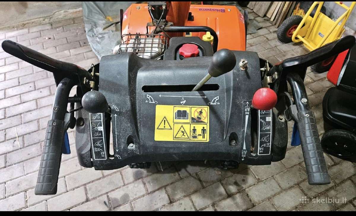 Sniego valytuvas Husqvarna - nuotraukos Nr. 4