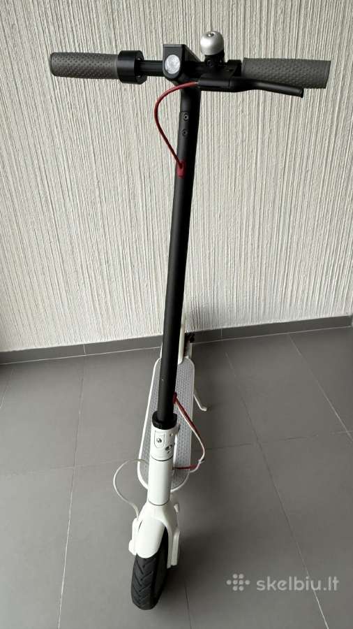Elektrinis paspirtukas Xiaomi Mijia M365 - nuotraukos Nr. 6