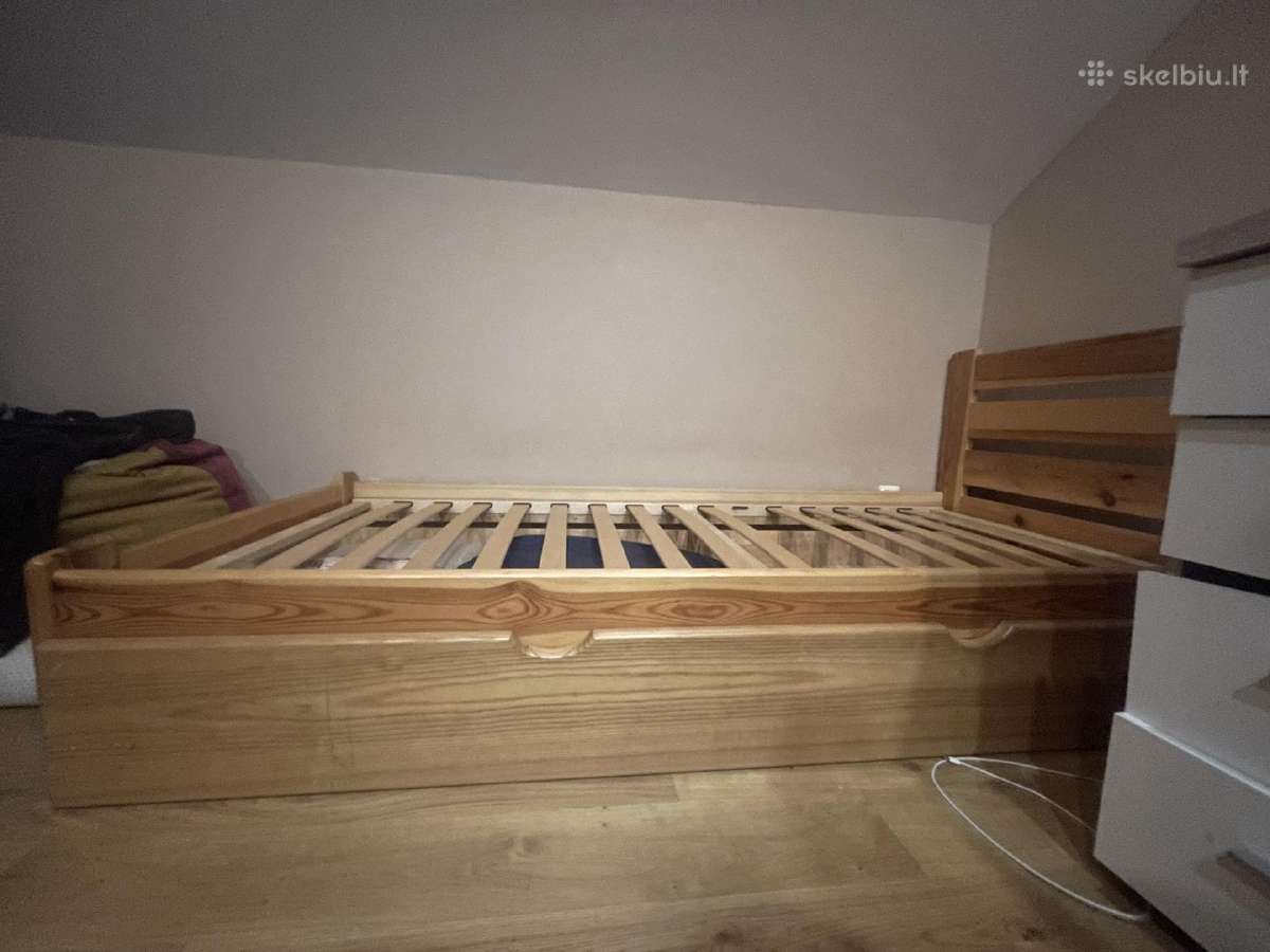 Parduodu medinė viengulė lova su stalčiumi 200x90 - nuotraukos Nr. 4