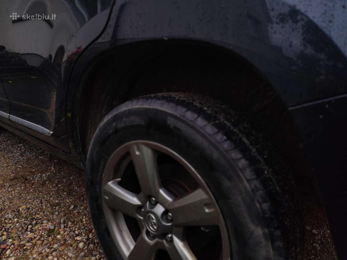 Toyota Rav4 - nuotraukos Nr. 3