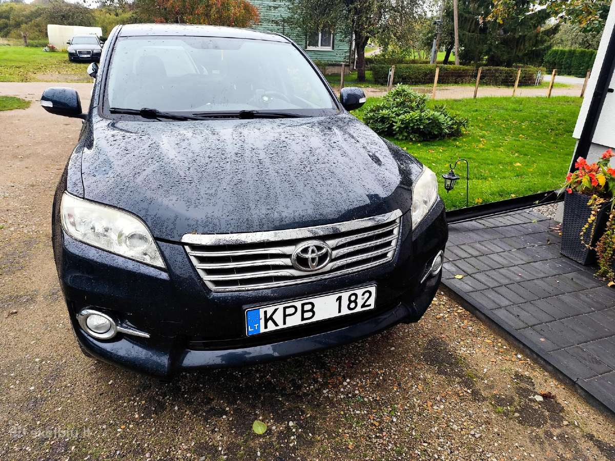 Toyota Rav4 - nuotraukos Nr. 12