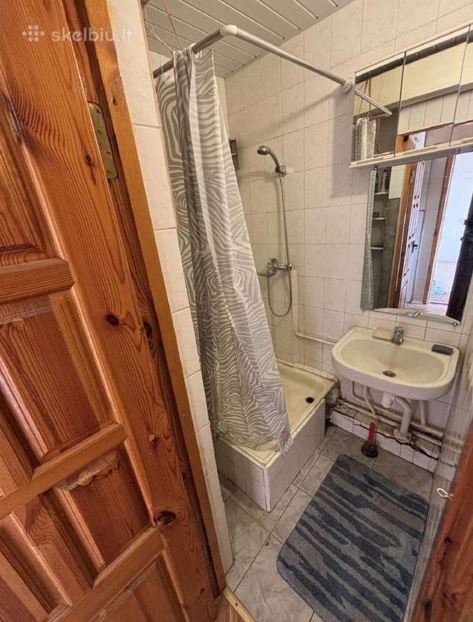 Parduodamas erdvus kambarys Žirmūnuose, Verkių g. - nuotraukos Nr. 7