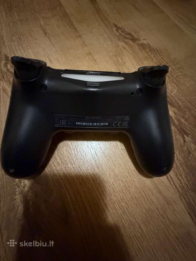 Playstation 4 pro 1tb + pultelis - nuotraukos Nr. 8