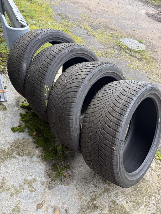 Žiemines padangaos 285/40 R21 - nuotraukos Nr. 3