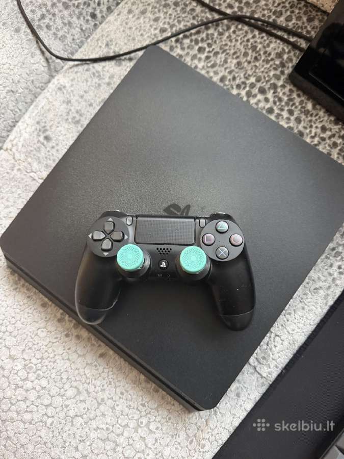 Ps 4 su priedais - nuotraukos Nr. 3
