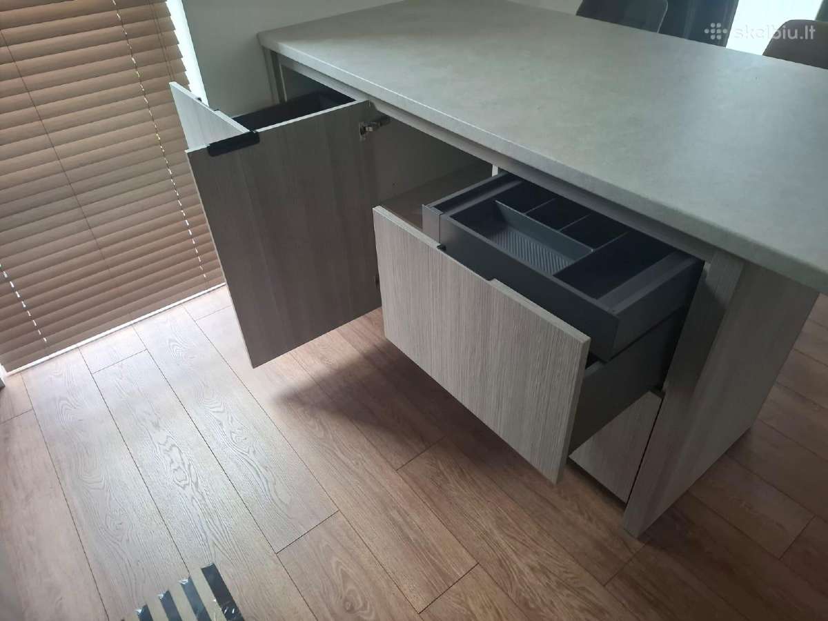 Virtuvės sala su kėdėmis - nuotraukos Nr. 3