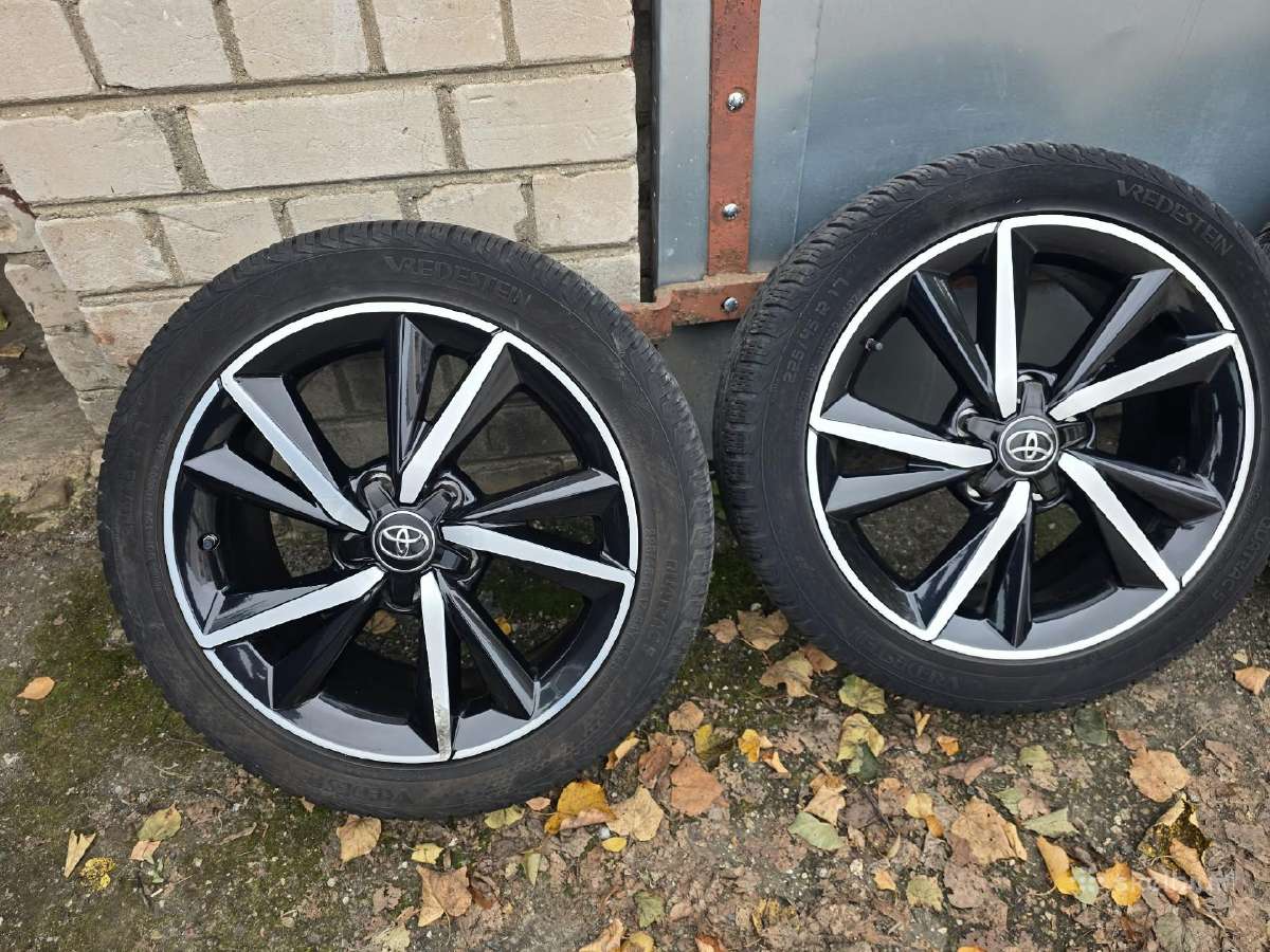 Toyota auris - nuotraukos Nr. 3