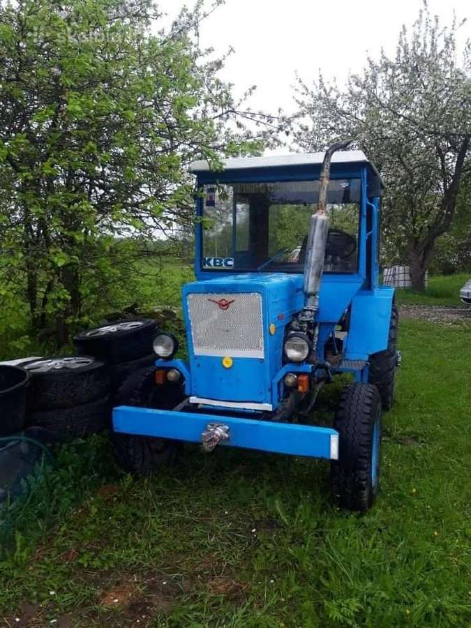 Parduodami 2 traktoriai ir plūgas - nuotraukos Nr. 2