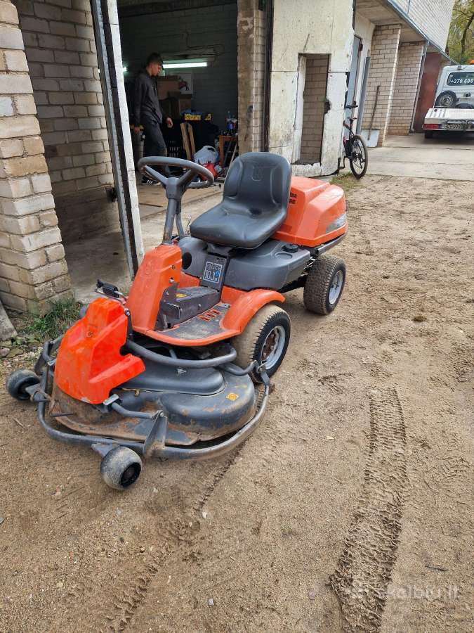 Husqvarna raideris r175 Awd 4+4 su briggs varikliu - nuotraukos Nr. 2