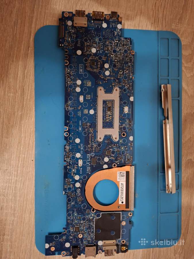 Defektas! Dell Latitude 7400 motininė plokštė - nuotraukos Nr. 2
