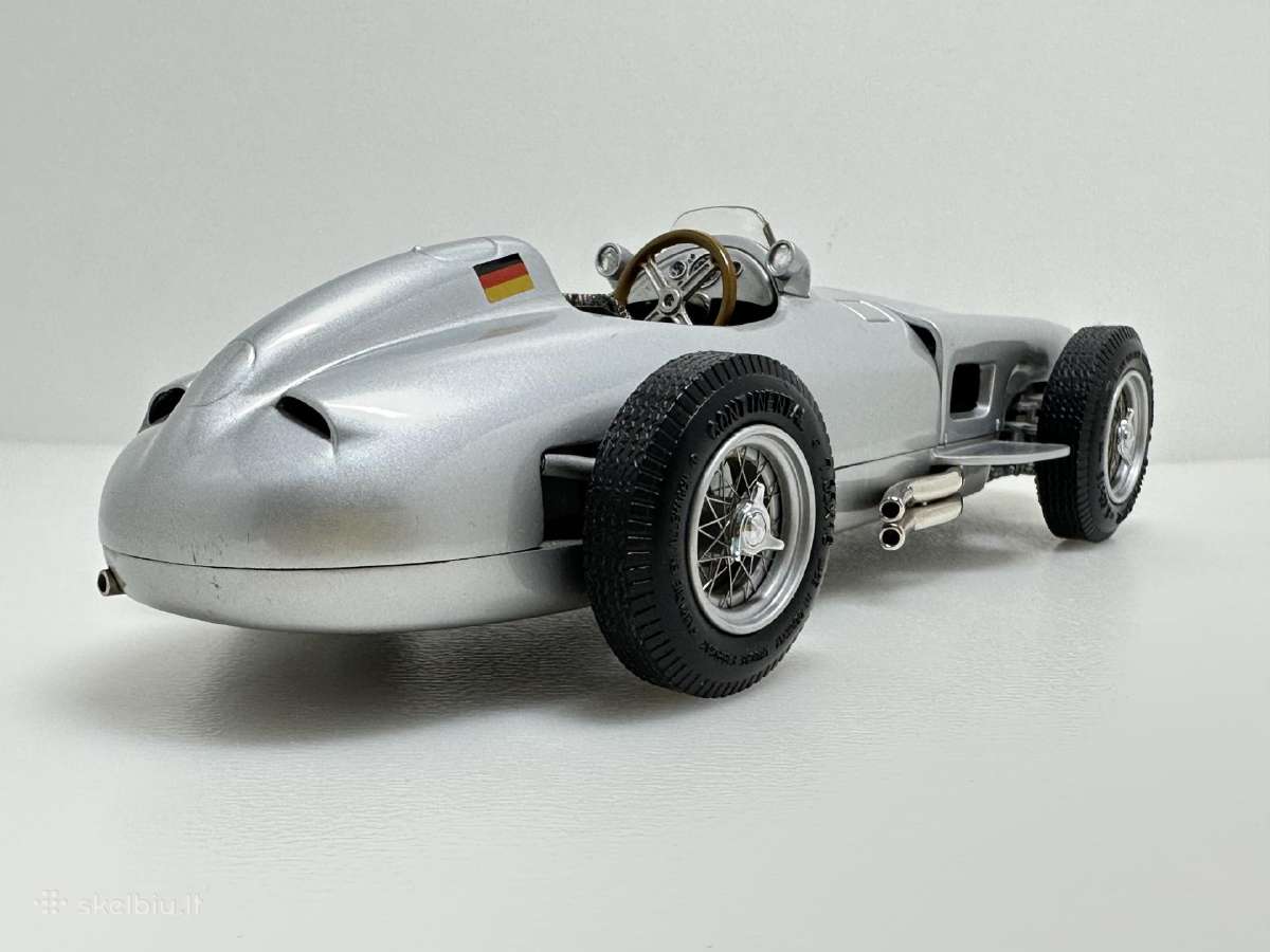 Mercedes-benz W196 1954 Silverarrow sidab 1:18 - nuotraukos Nr. 4