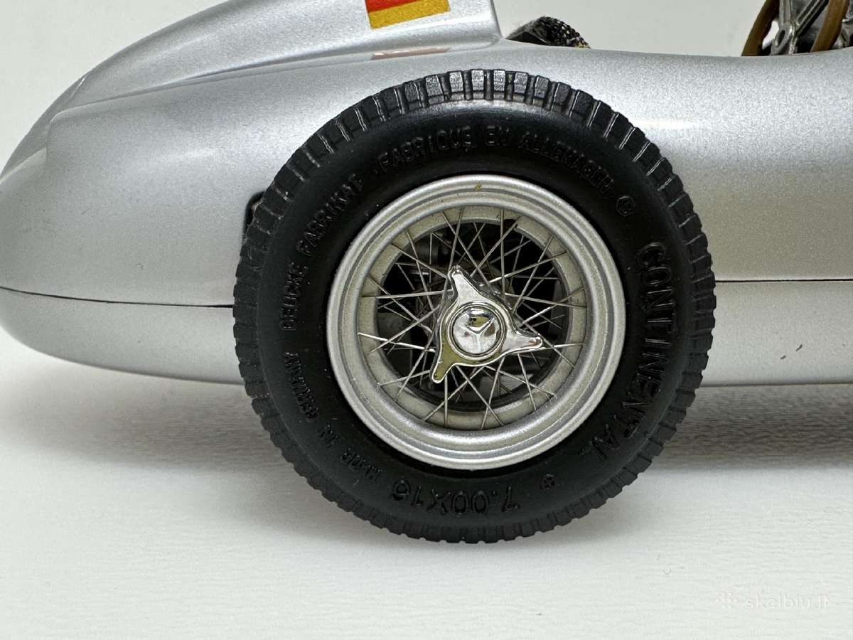 Mercedes-benz W196 1954 Silverarrow sidab 1:18 - nuotraukos Nr. 7