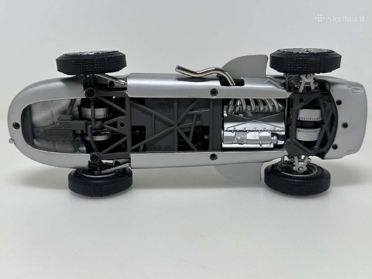 Mercedes-benz W196 1954 Silverarrow sidab 1:18 - nuotraukos Nr. 8