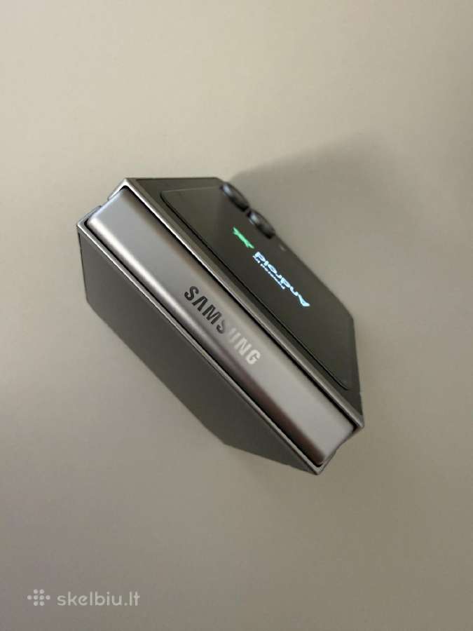 Samsung galaxy Z Flip 6 - nuotraukos Nr. 9