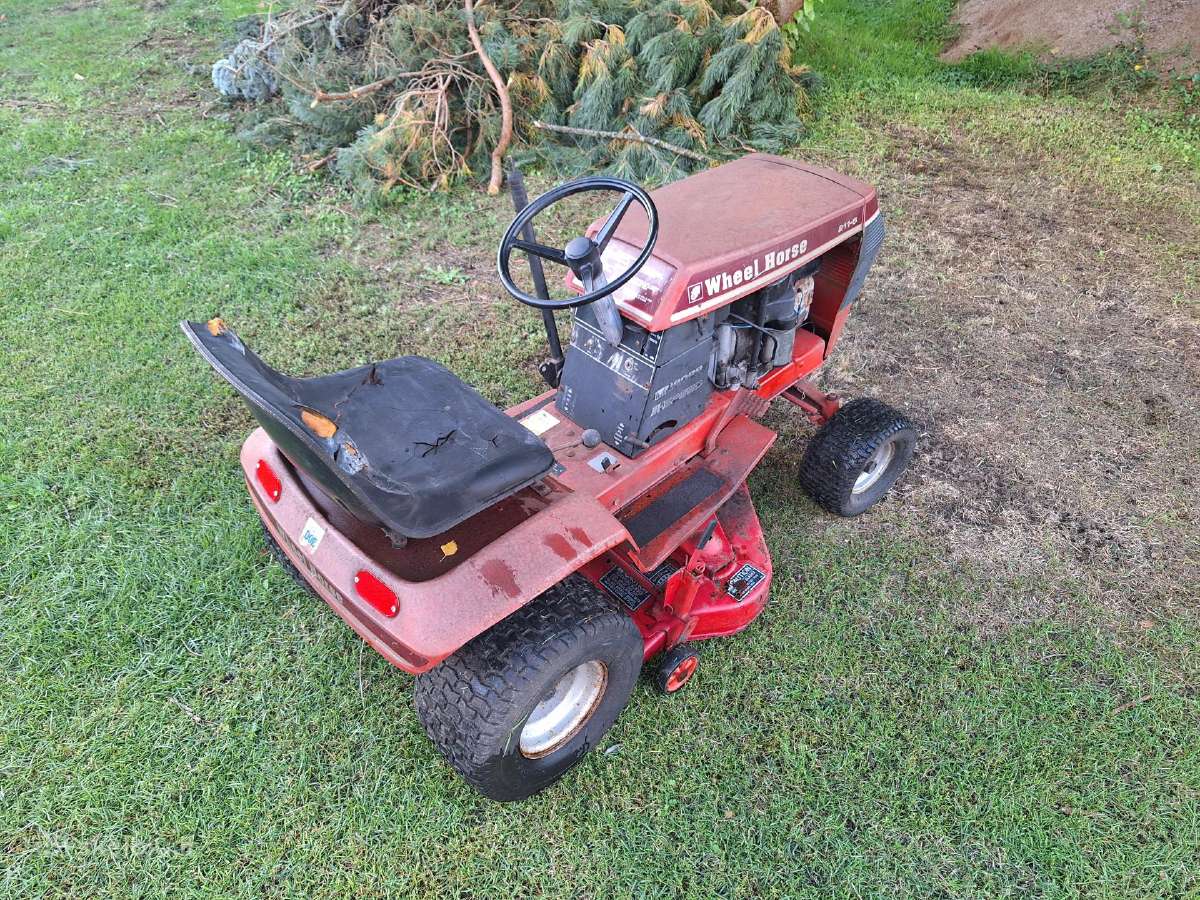 Toro Wheel Horse211-5 B&s 10hp Sodo traktoriukas - nuotraukos Nr. 5