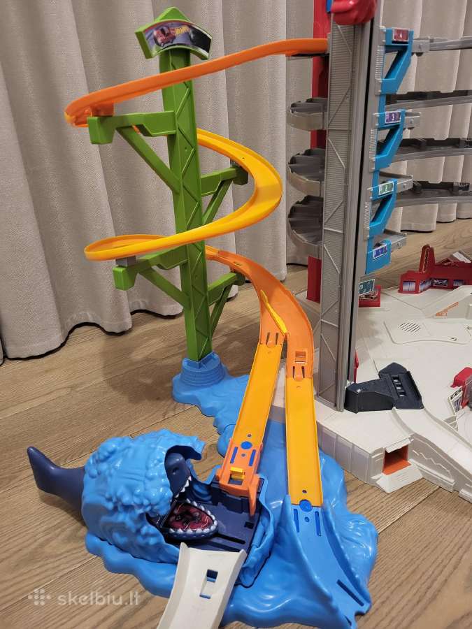Hot Wheels trasa / garažas - nuotraukos Nr. 14