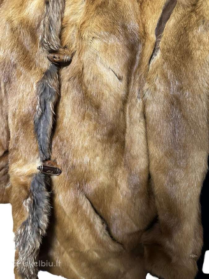 Auksinės spalvos natūralaus kailio kailiniai - nuotraukos Nr. 2