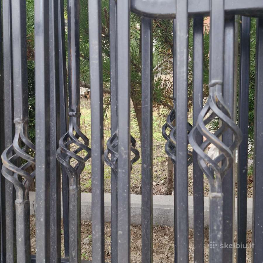 Dekoratyvinė Metalinė Tvora,dvigulė lova ir durys - nuotraukos Nr. 3