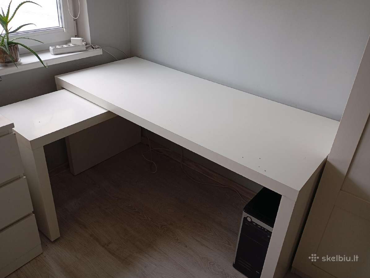 Stalas su ištraukiamu šoniniu stalu - nuotraukos Nr. 2