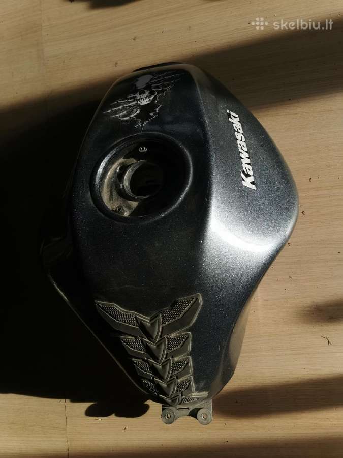 Kawasaki er 6 - nuotraukos Nr. 2