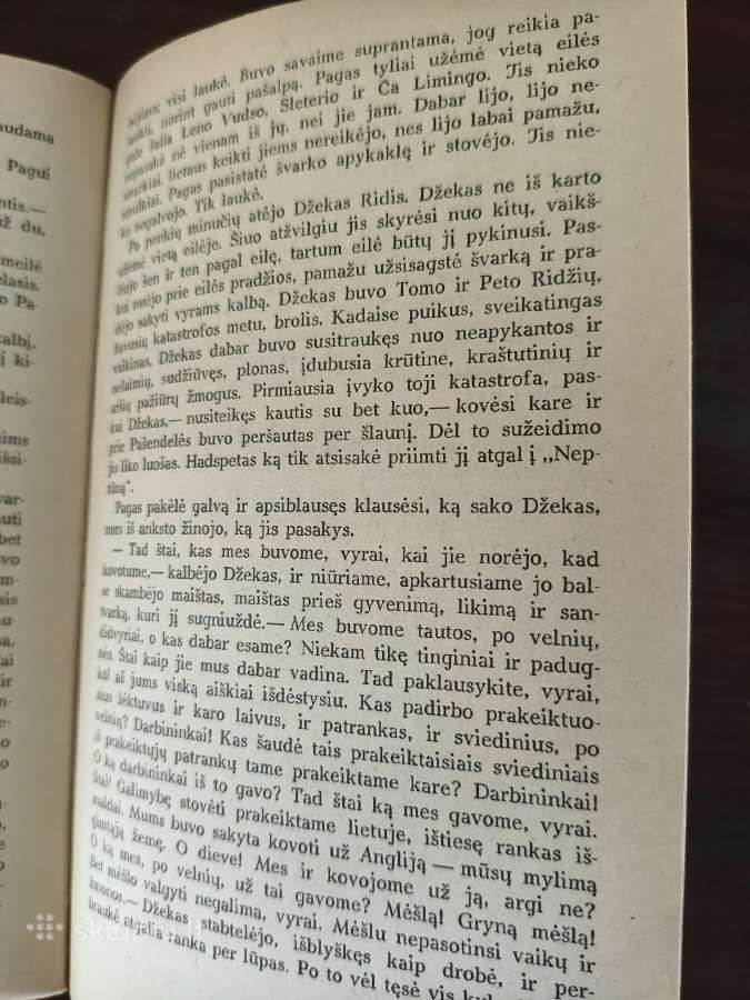 Arčibaldas Kroninas "Žvaigždės žiūri žemyn" - nuotraukos Nr. 16
