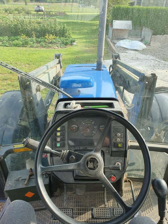 Valtra valmet 6800 su frontaliniu krautuvu - nuotraukos Nr. 9