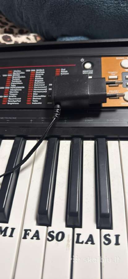 Pianinas Yamaha - nuotraukos Nr. 3