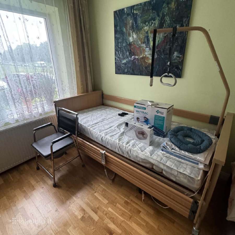 Funkcinė lova su čiužiniu ir priedais - nuotraukos Nr. 3