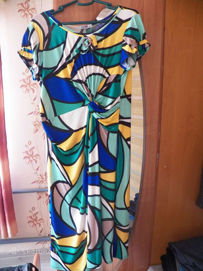Parduodu marga suknele