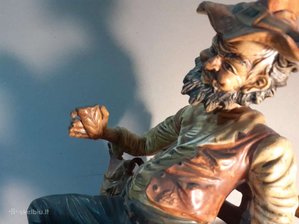 Capodimonte figūrėlė „Klajūnas ant suoliuko“ H-29 - nuotraukos Nr. 7