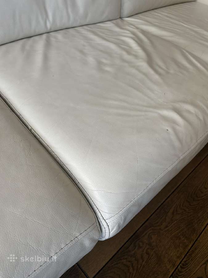 Trivietė Juodasis Alksnis sofa, odinė - nuotraukos Nr. 3