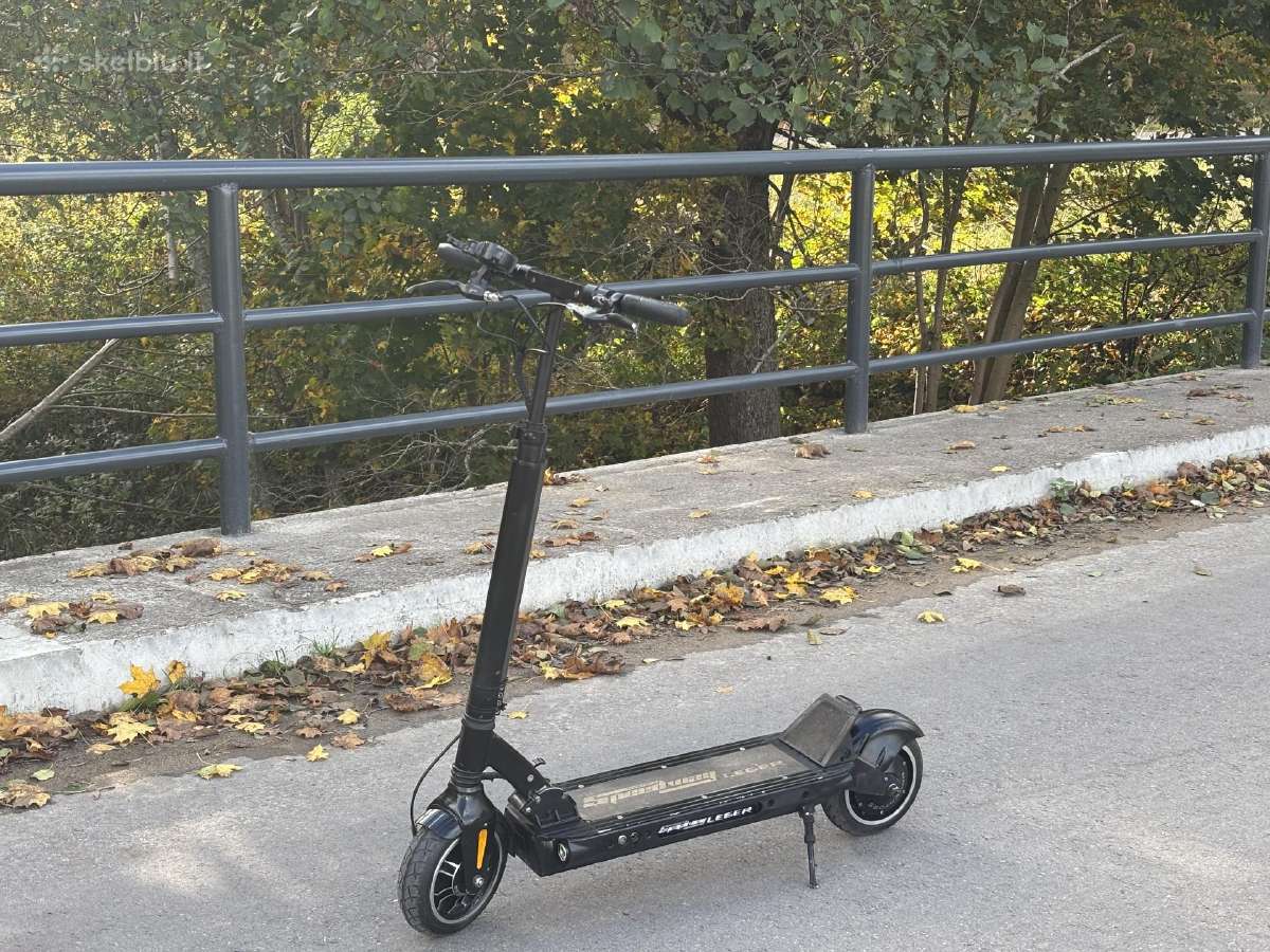 Parduodu gražu ir stilinga paspirtuką būklę 8/10 - nuotraukos Nr. 2