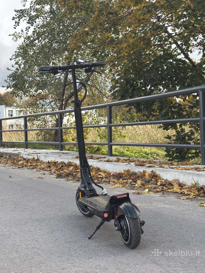 Parduodu gražu ir stilinga paspirtuką būklę 8/10 - nuotraukos Nr. 3