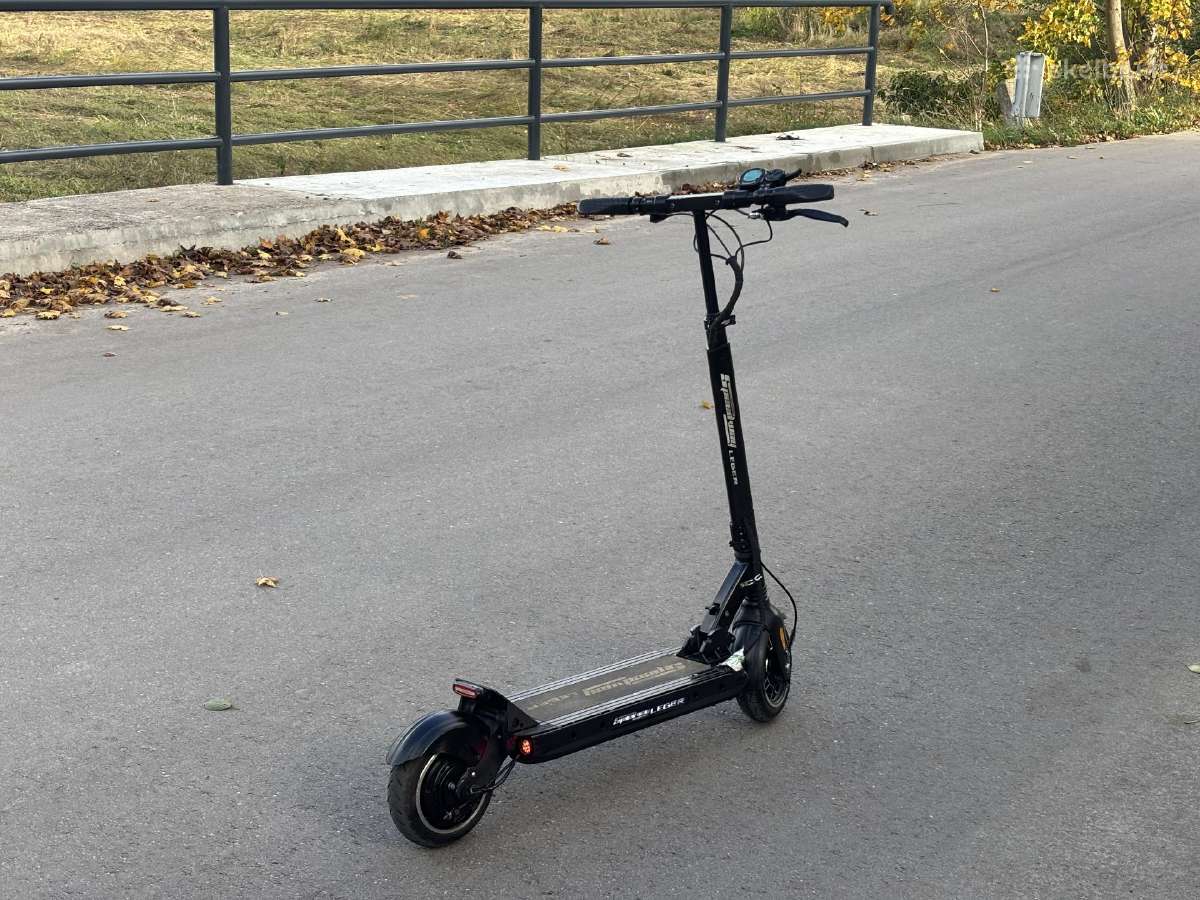 Parduodu gražu ir stilinga paspirtuką būklę 8/10 - nuotraukos Nr. 5