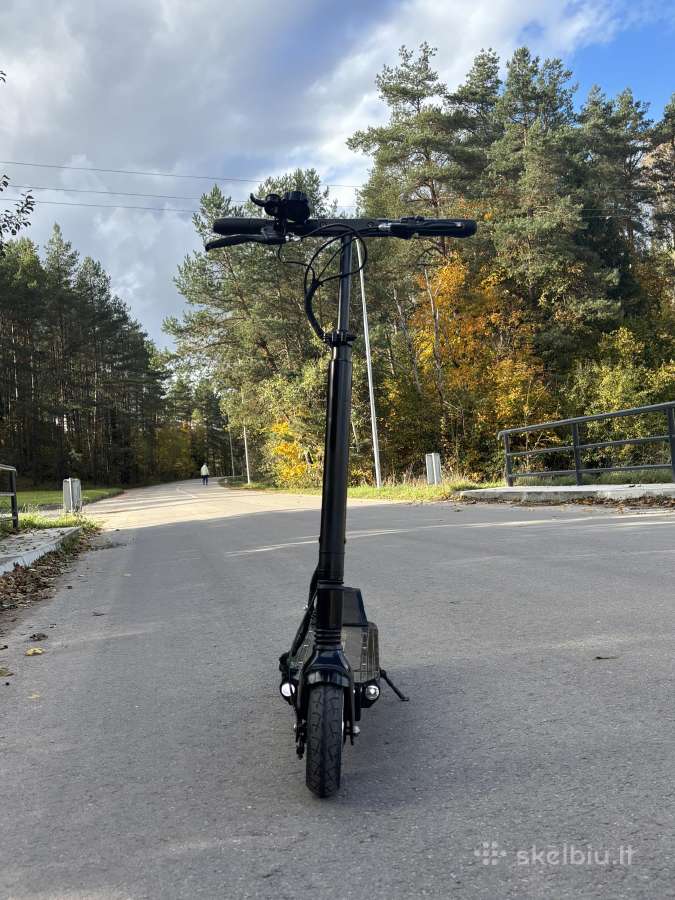 Parduodu gražu ir stilinga paspirtuką būklę 8/10 - nuotraukos Nr. 13