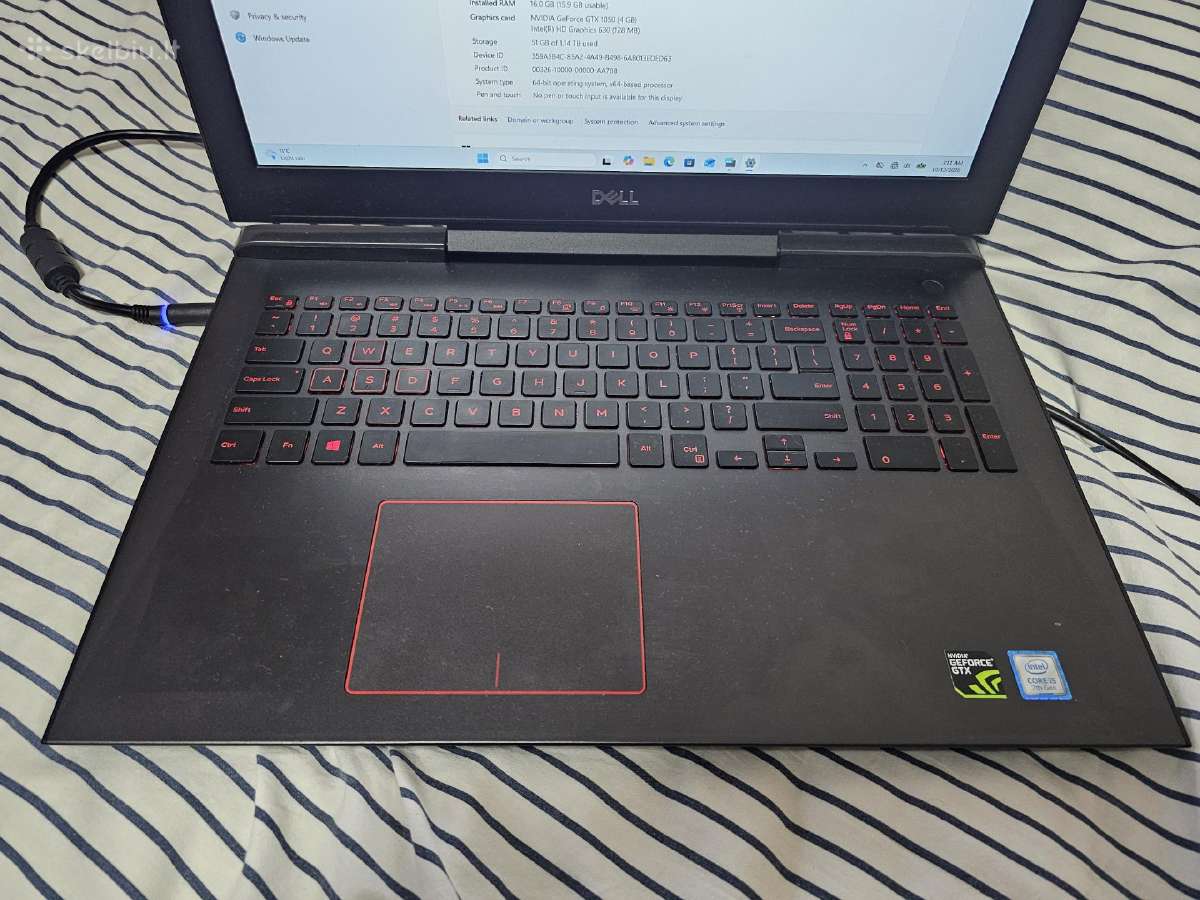 Dell Inspiron 7577 - nuotraukos Nr. 3