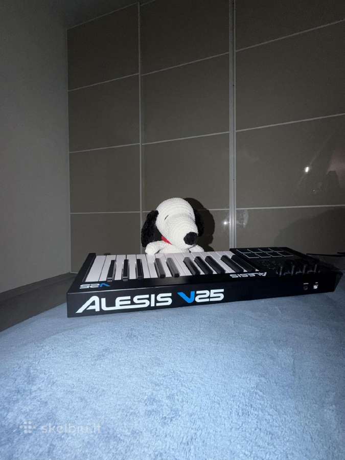 Midi klaviatūrų valdiklis Alesis V25 - nuotraukos Nr. 2