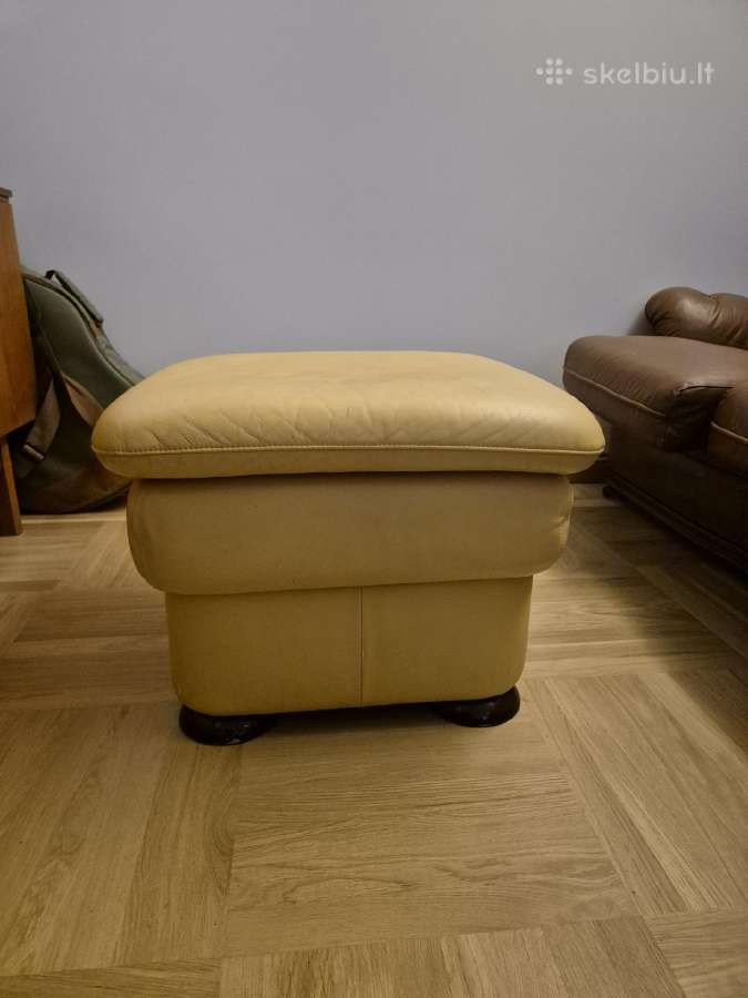 Odinė sofa ir pufas - nuotraukos Nr. 2