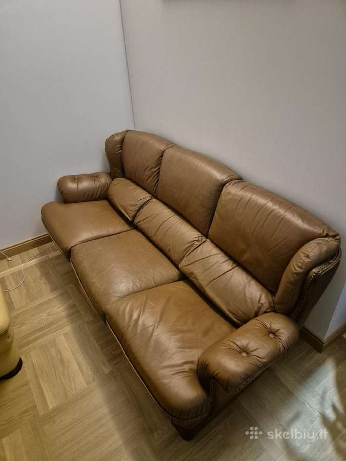 Odinė sofa ir pufas - nuotraukos Nr. 4