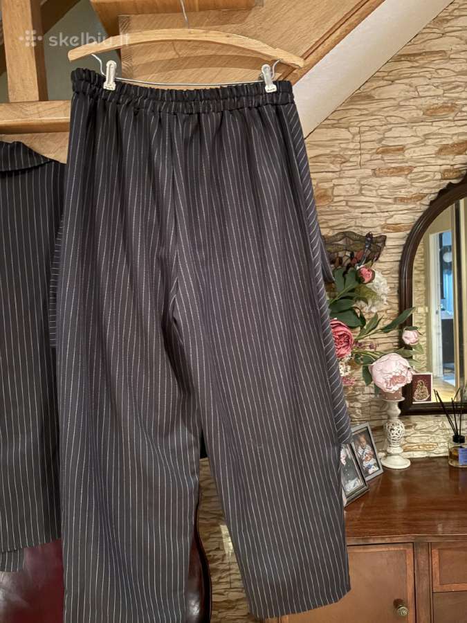 Stilingas moteriškas kostiumlis - nuotraukos Nr. 12