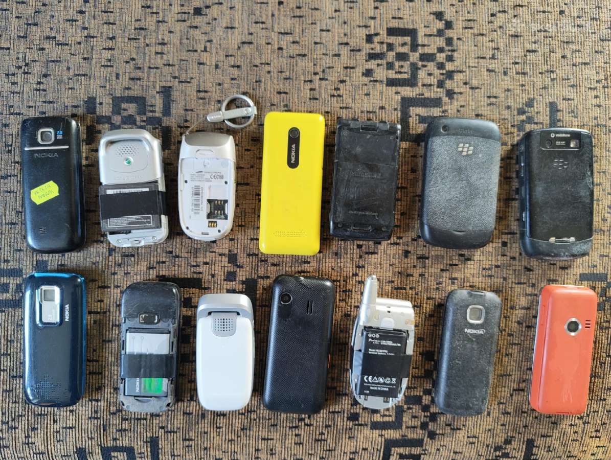 14 telefonu mygtukiniu - nuotraukos Nr. 2