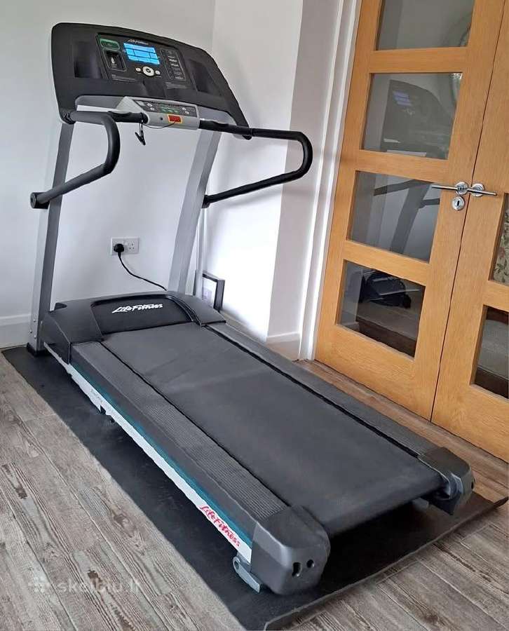Bėgimo takelis Life Fitness F1 Smart - nuotraukos Nr. 2