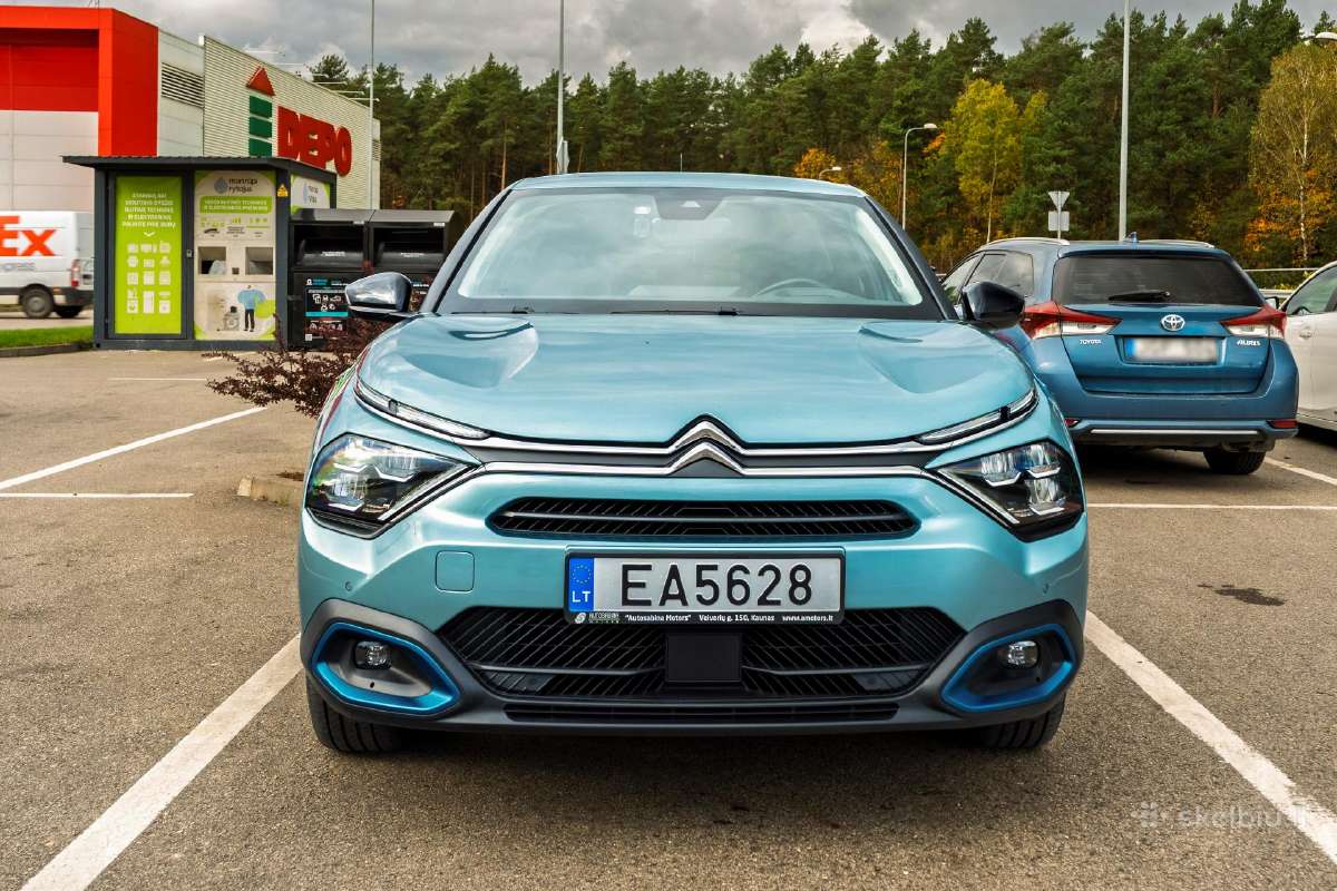 Citroen e-c4 2023 57 000 km Garantija iki 2028 - nuotraukos Nr. 8
