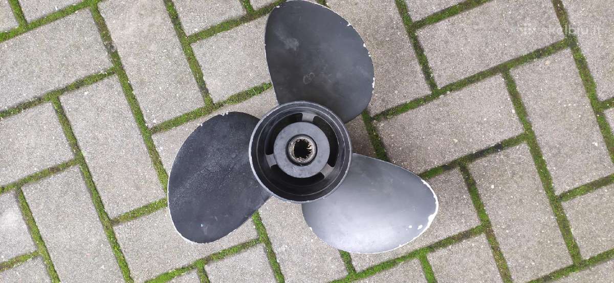 Valties variklio sraigtas Evinrude 13.5-15 - nuotraukos Nr. 2